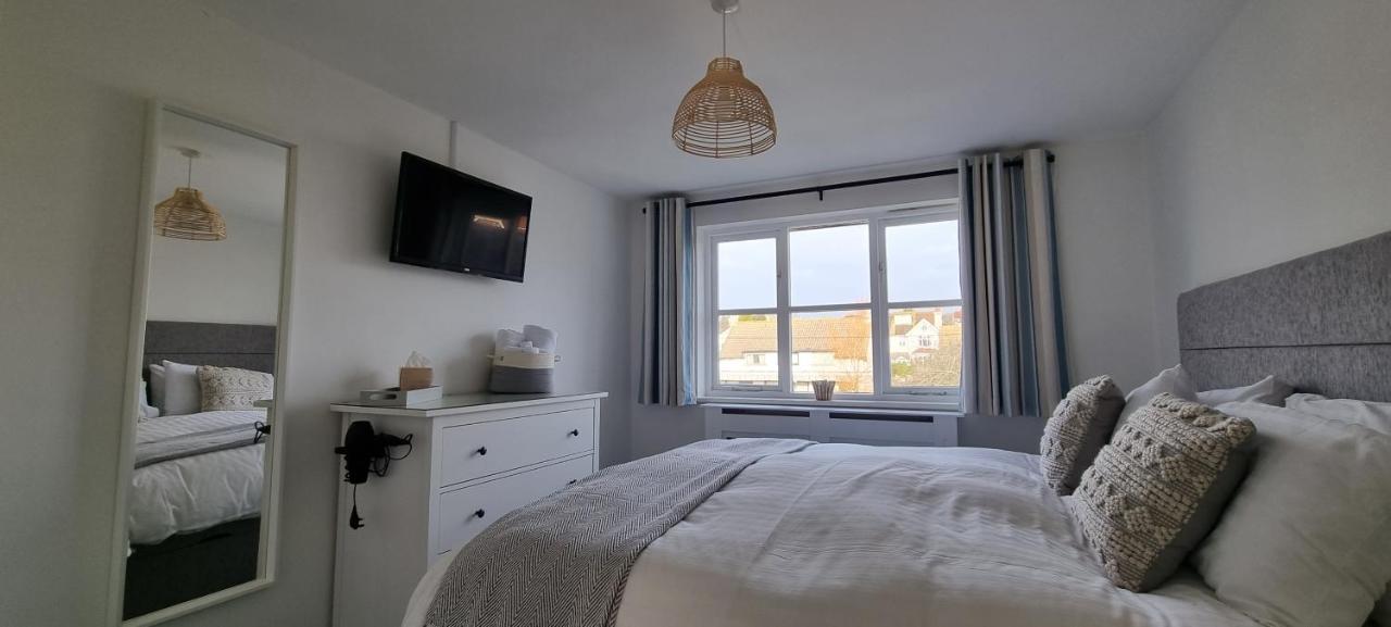 Apartamento Hightide - 2 Bed With Parking, Balcony & Sea View. Swanage Exterior foto