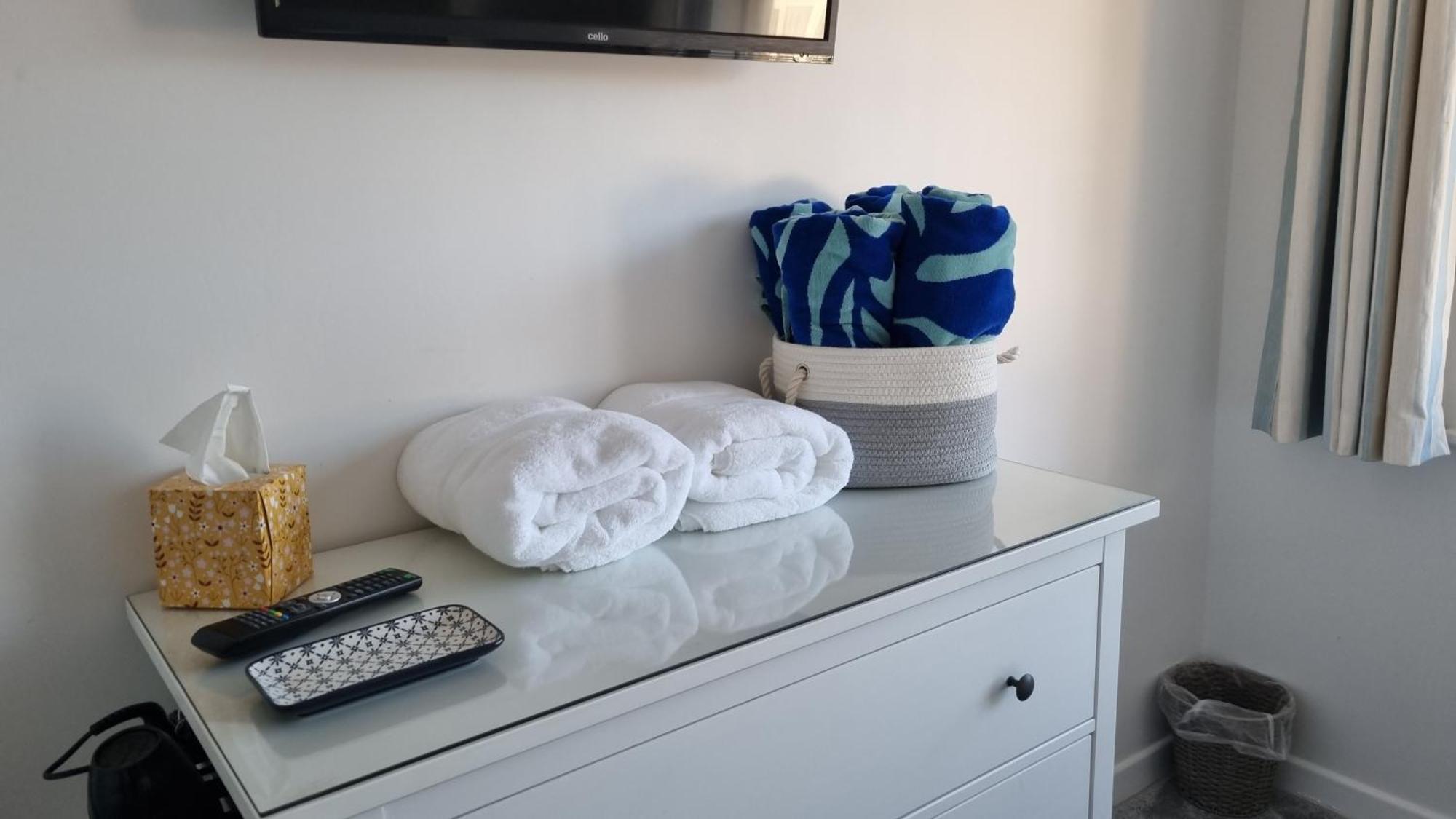 Apartamento Hightide - 2 Bed With Parking, Balcony & Sea View. Swanage Exterior foto
